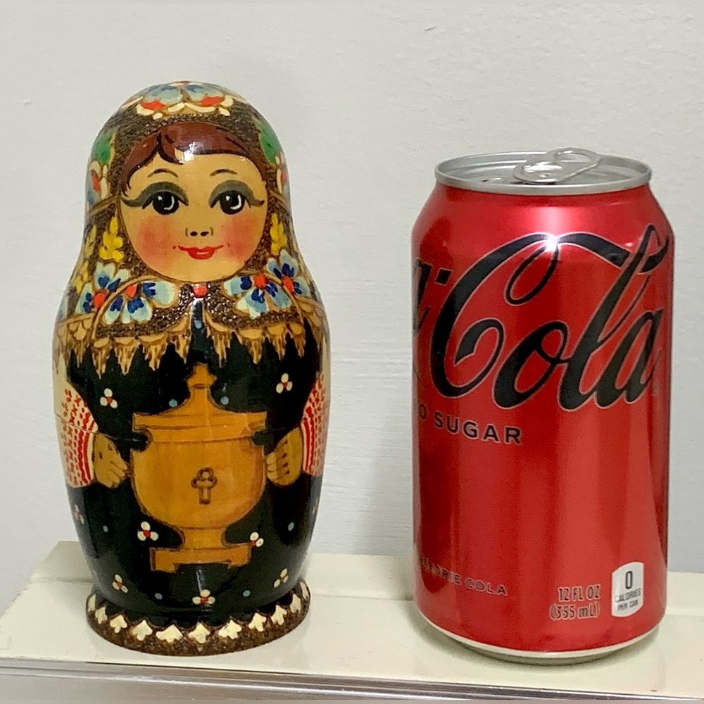 Vtg Soviet Era USSR Russian Female 7 Generation Textured Matryoshka Dolls